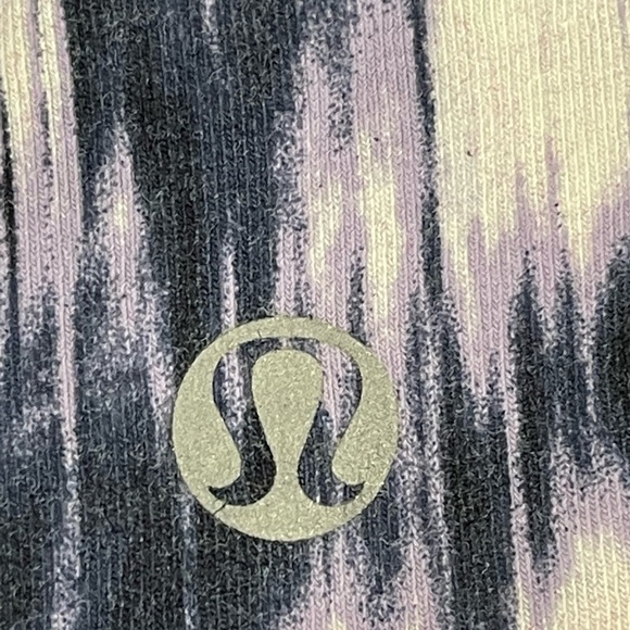 Lululemon size 2 tank top water color brush design - Picture 4 of 11